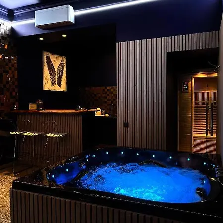 Le Voluptueux - Sauna - Jacuzzi - Centre-Ville Angers Exterior photo