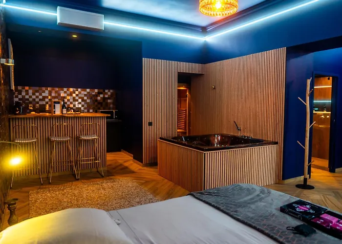 Le Voluptueux - Sauna - Jacuzzi - Centre-Ville