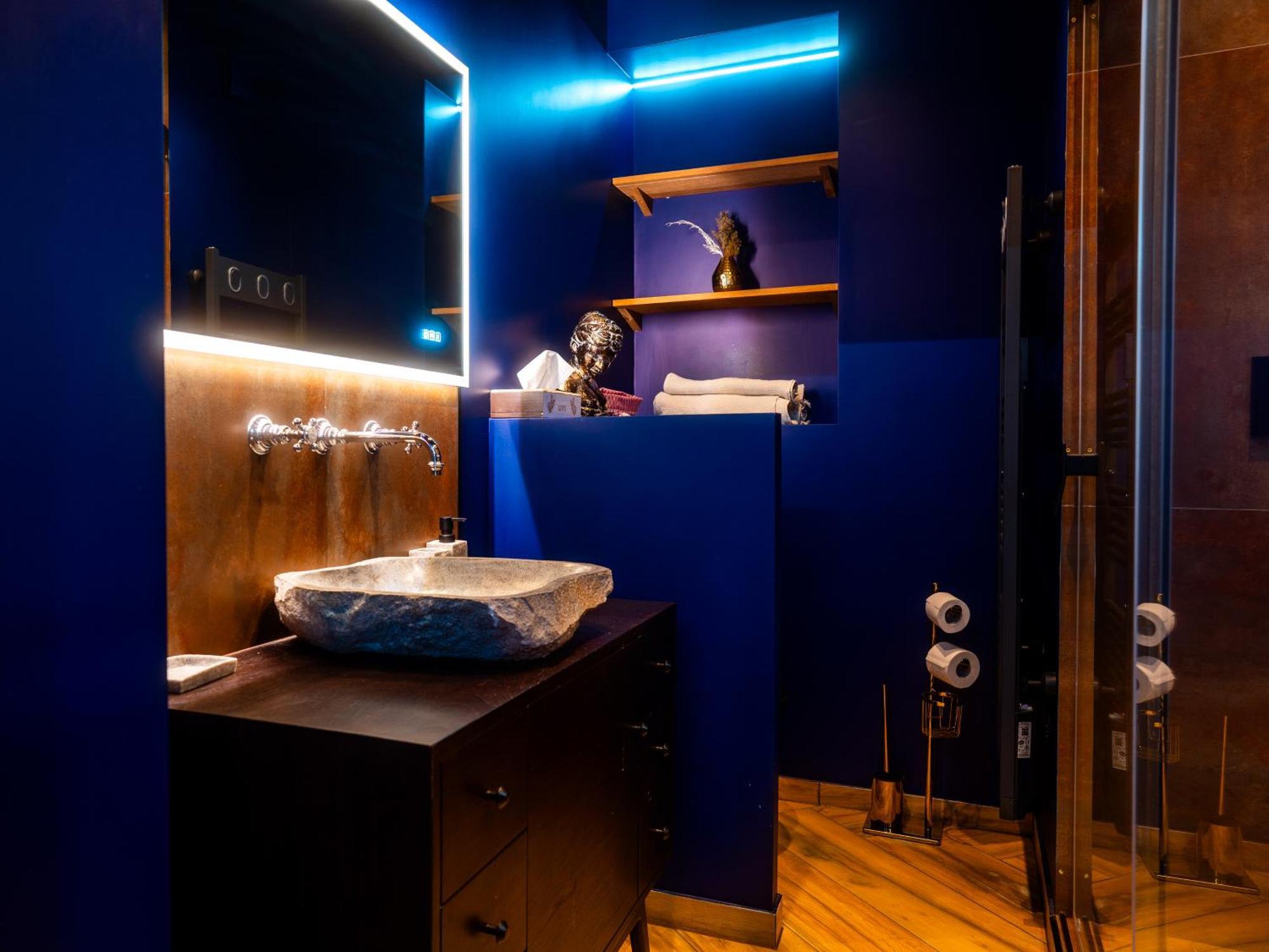 Apartment Le Voluptueux - Sauna - Jacuzzi - Centre-ville
